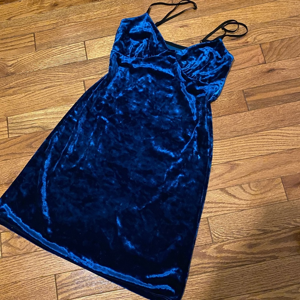 Blue life velvet dress